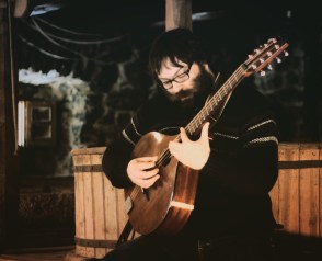 Lo que baja del cueto